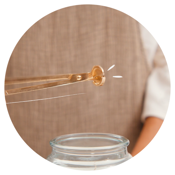 <p>Step 1 | <em>Trim the Wick</em></p>