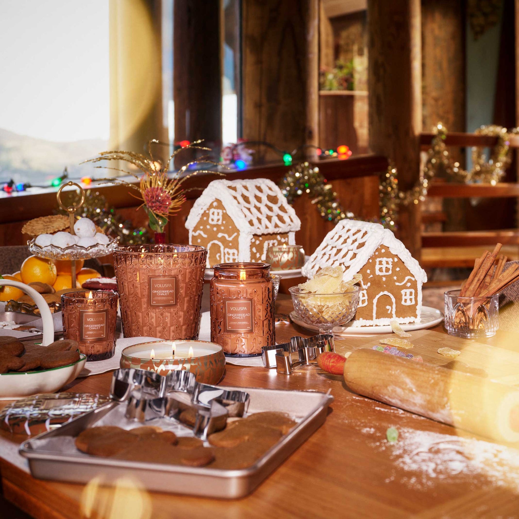 Gingerbread Chalet - Mini Tin Candle