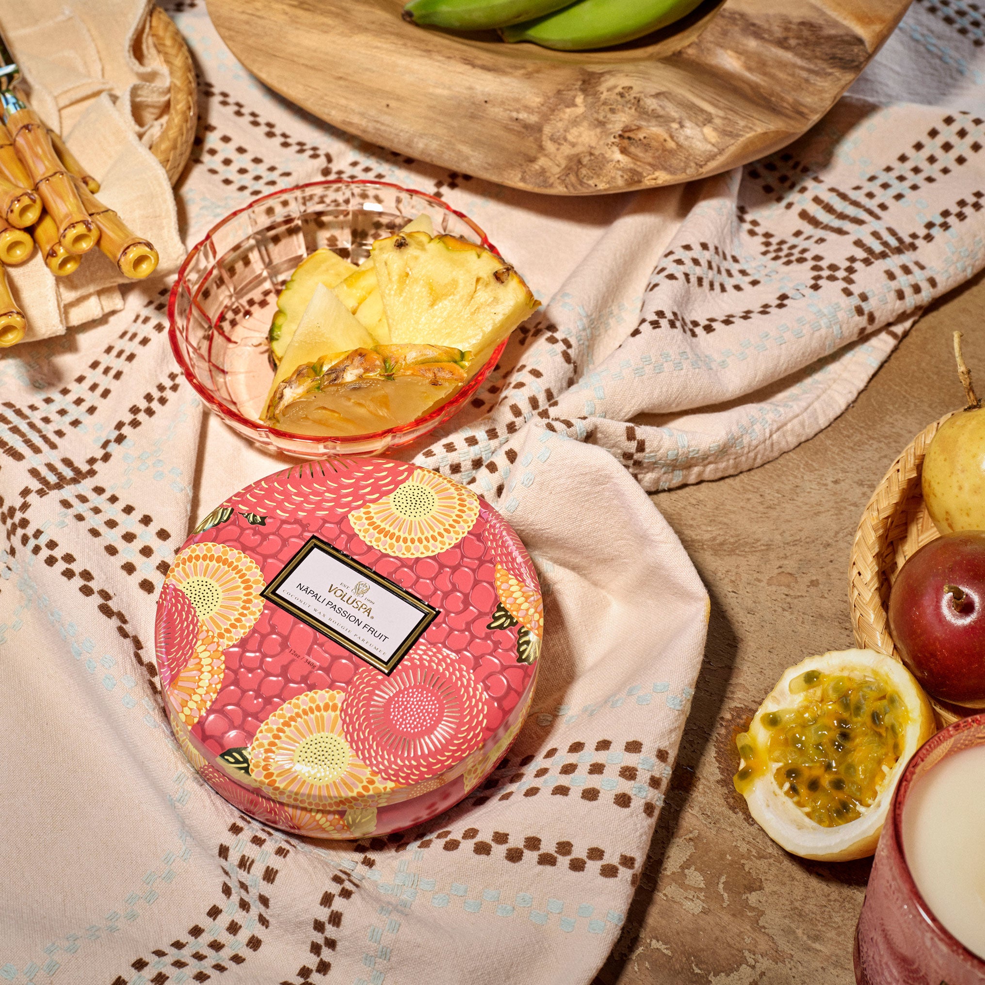 Nāpali Passion Fruit | 3 Wick Tin Candle | VOLUSPA