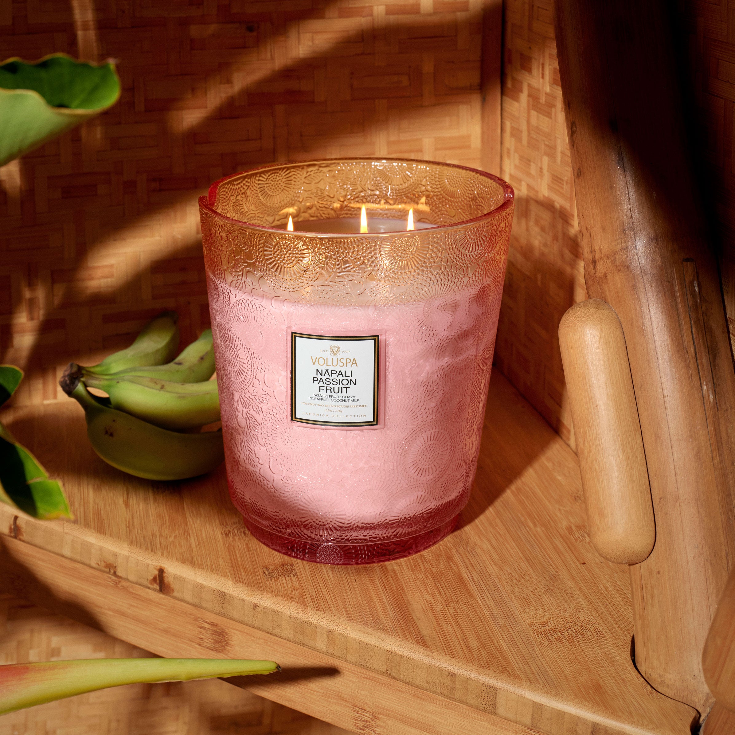 Nāpali Passion Fruit | 5 Wick Hearth Candle | VOLUSPA