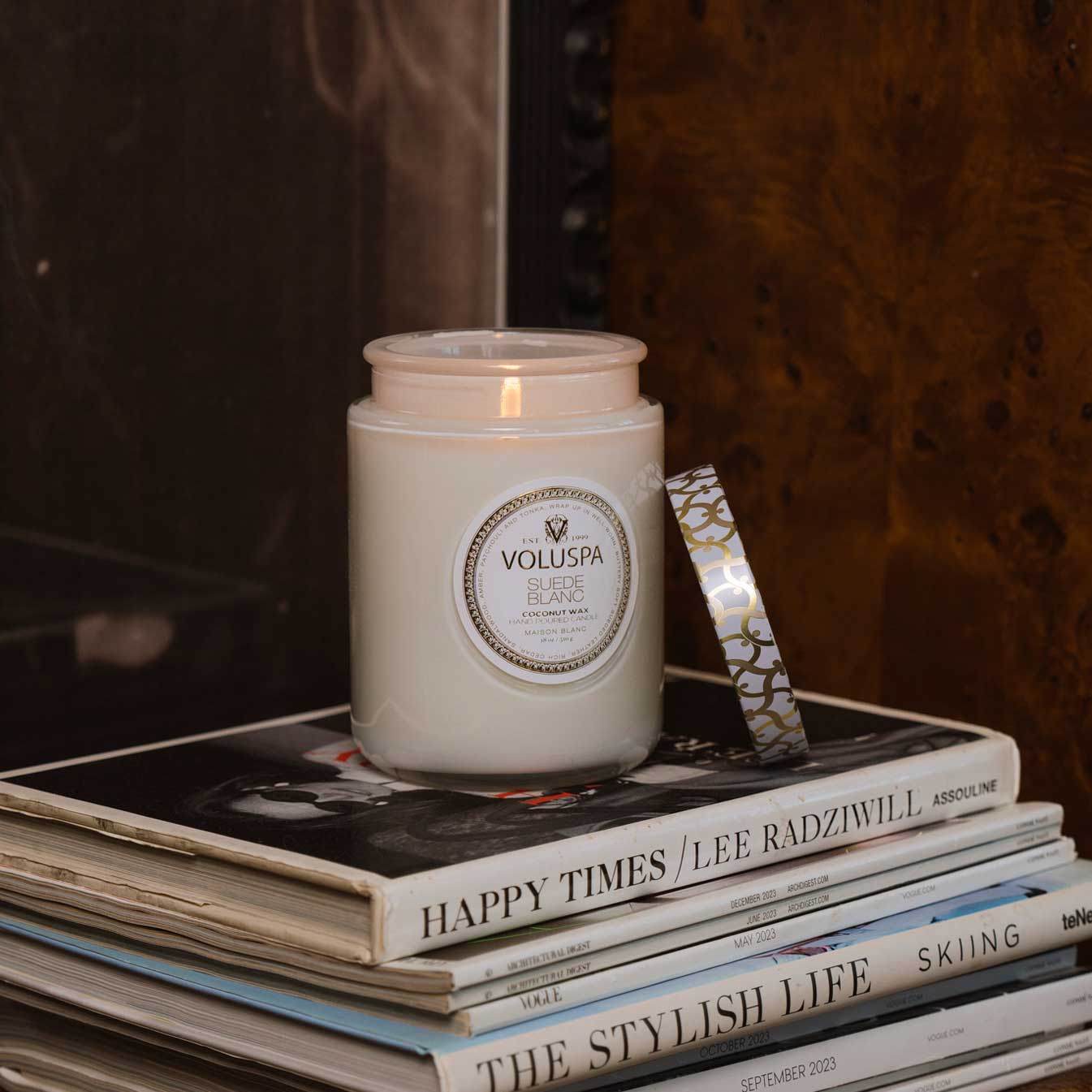 Suede Blanc | Large Jar Candle | VOLUSPA