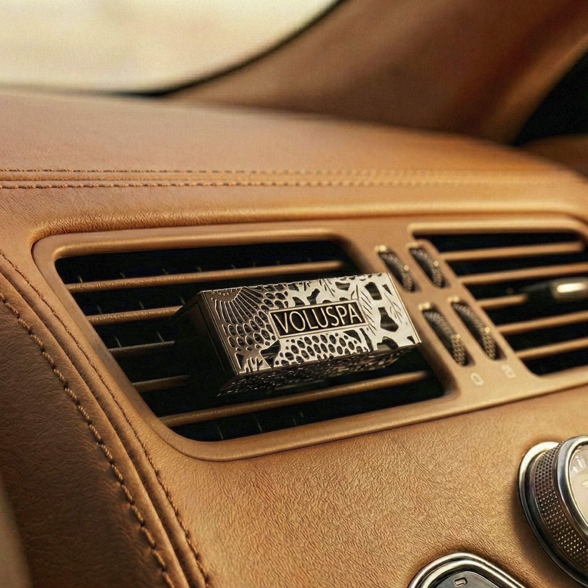 VOX ワウペダル、EBS UniChorus、FLIPコンプレッサー3点セット Baltic Amber | Car Diffuser Starter Kit | VOLUSPA
