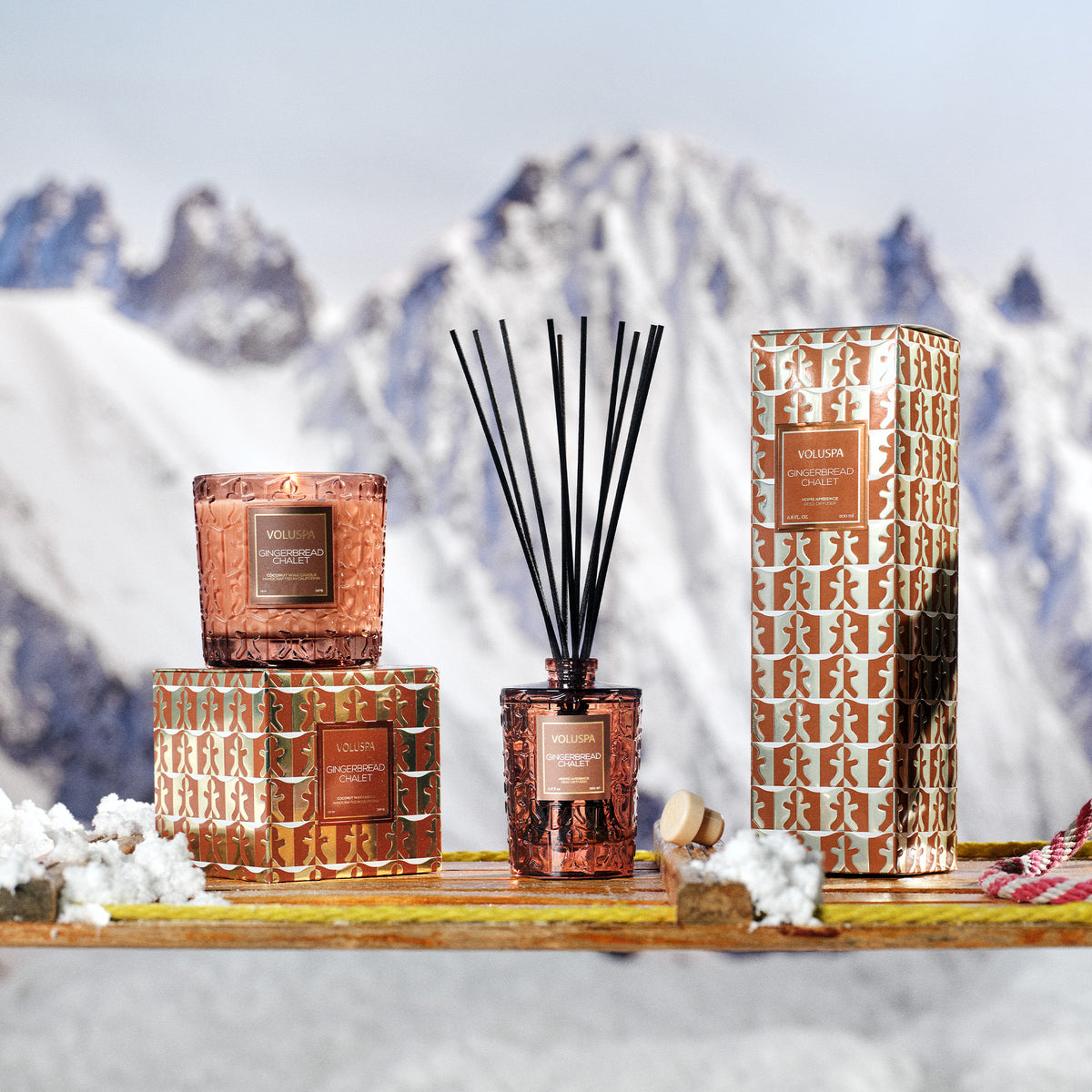 Gingerbread Chalet - Luxe Classic Candle view 3