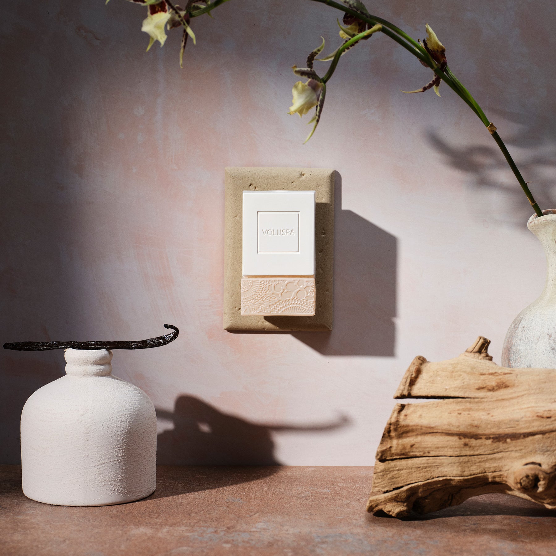 Santal Vanille - Wall Plug-In Starter Kit + Twin Refills Bundle
