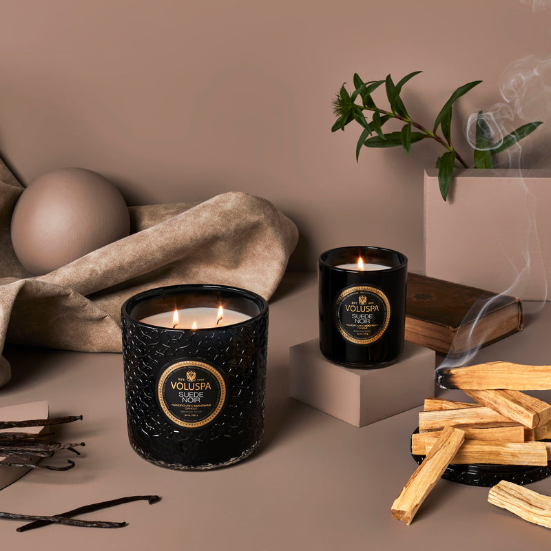 Suede Noir - Classic Candle - view 2